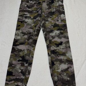 Lululemon Athletica Camouflage Leggings - Green and Brown for sports, Yoga size8
